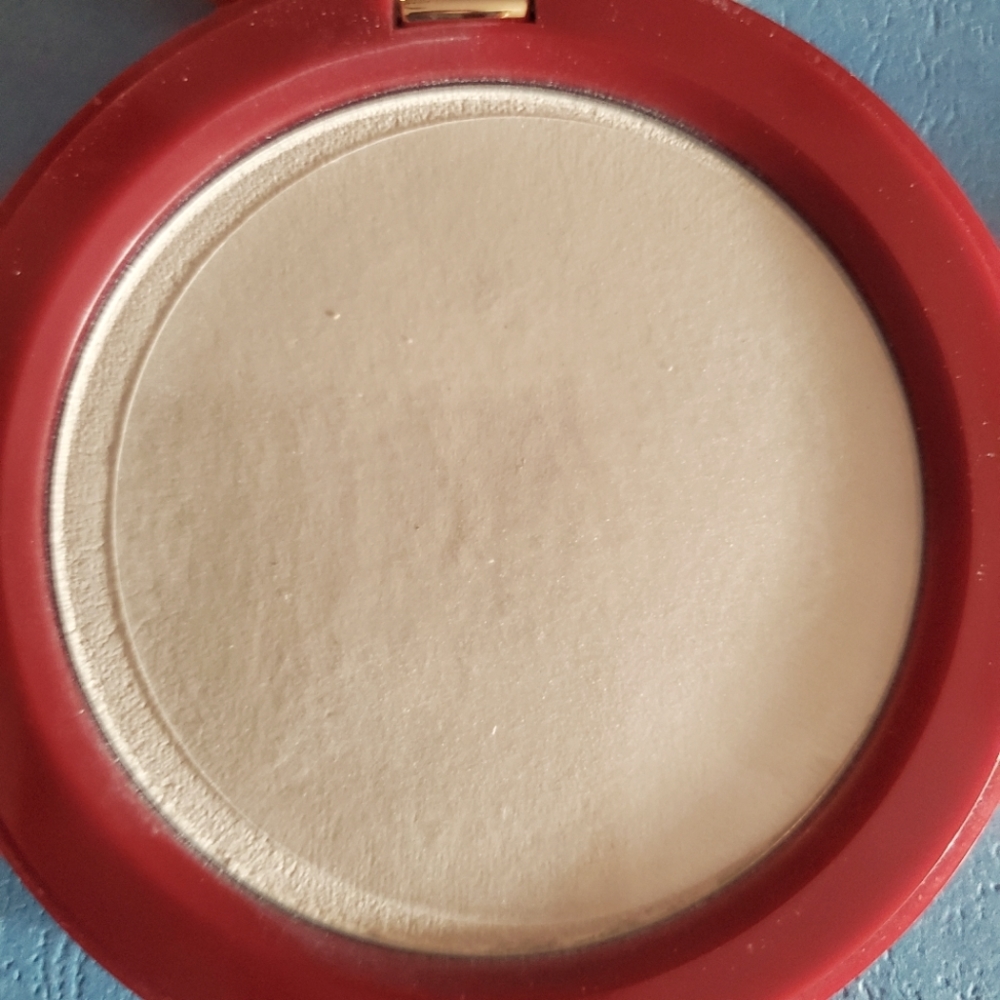 Besame Agent Peggy Carter Compact